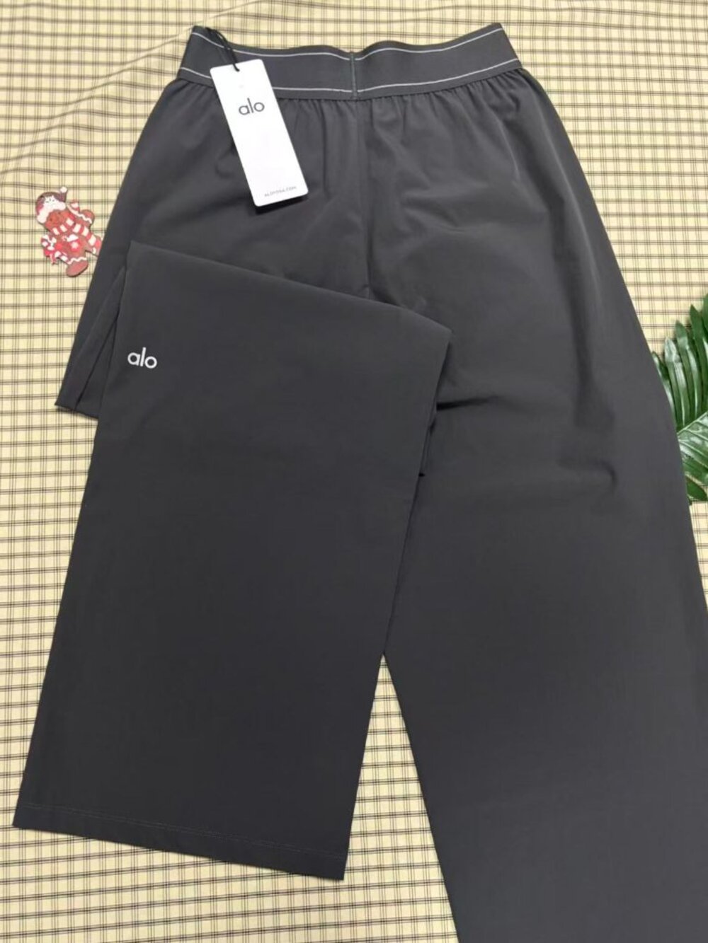 🌼Alo Yoga Suit Up Trouser Dark Grey Regular (30" Inseam)🖤 - Picture 5 of 11